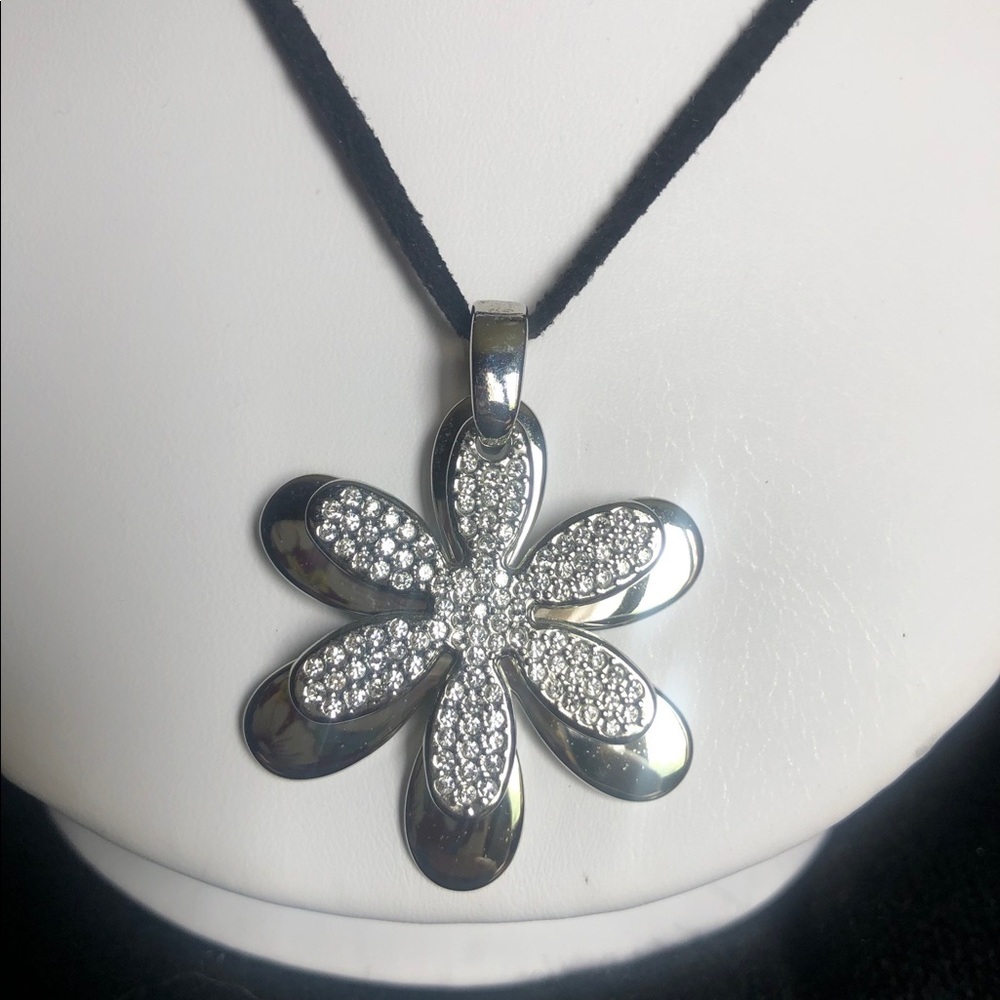 Necklace - Picture 4 of 7